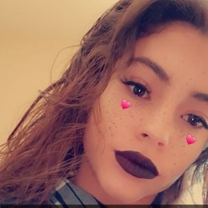 Meet your Posher, Desiree